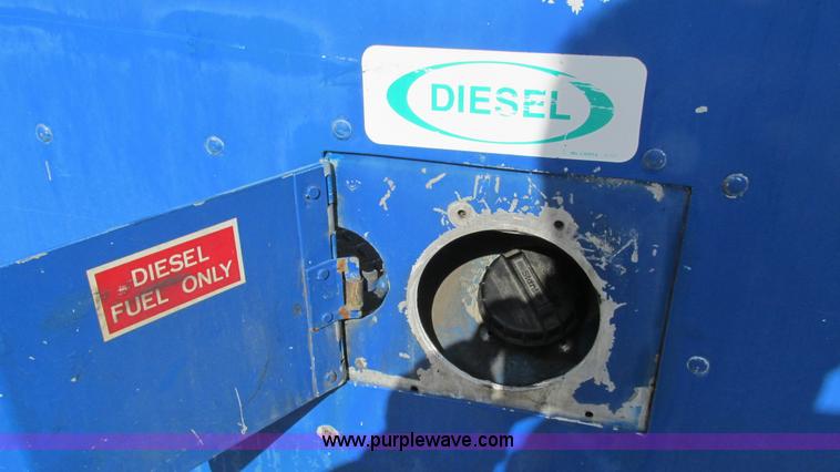 image for item I3141 1992 Oshkosh Utilimaster box truck