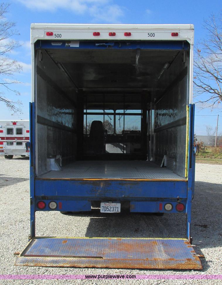 image for item I3141 1992 Oshkosh Utilimaster box truck