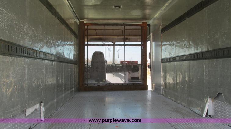 image for item I3141 1992 Oshkosh Utilimaster box truck