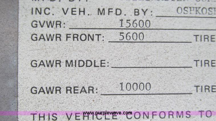 image for item I3141 1992 Oshkosh Utilimaster box truck