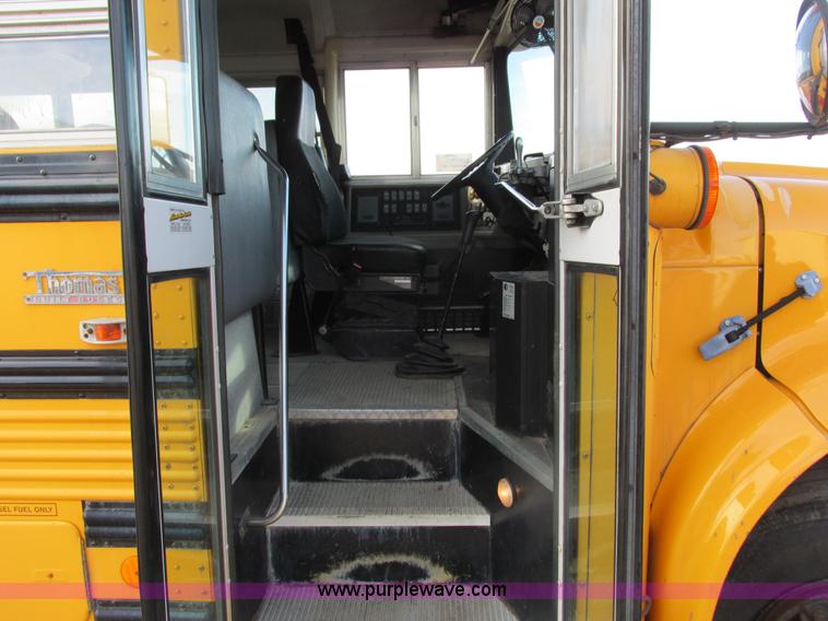 image for item I3812 1999 International 3800 Thomas Built bus