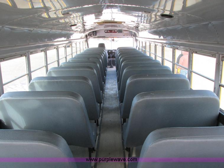 image for item I3812 1999 International 3800 Thomas Built bus