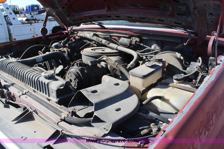 image for item I5939 1990 Ford F350 XLT tow truck