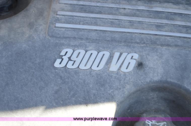 image for item I6871 2007 Chevrolet Uplander LT Extended van