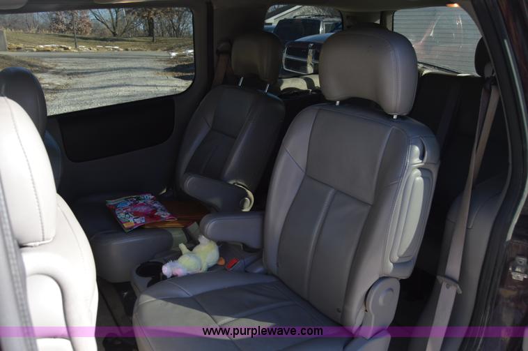 image for item I6871 2007 Chevrolet Uplander LT Extended van