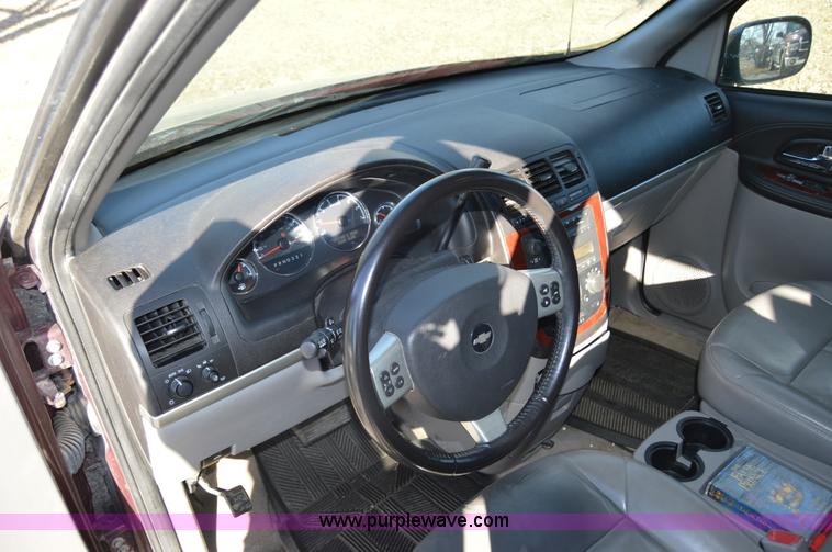 image for item I6871 2007 Chevrolet Uplander LT Extended van