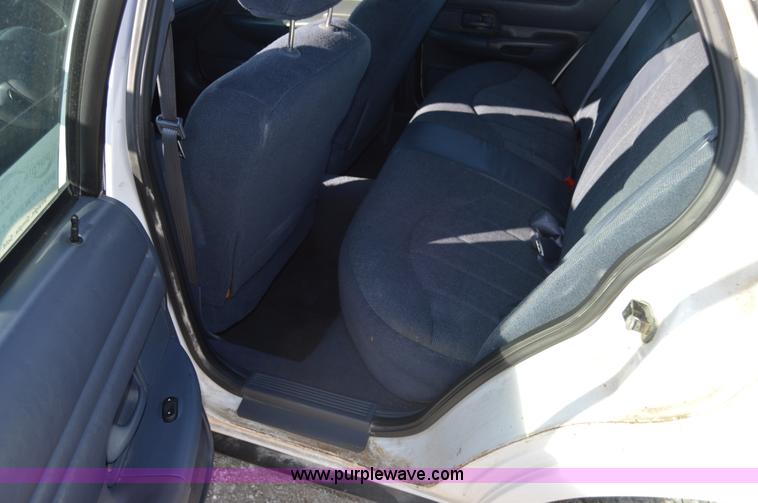 image for item I6882 2001 Ford Crown Victoria Police Interceptor