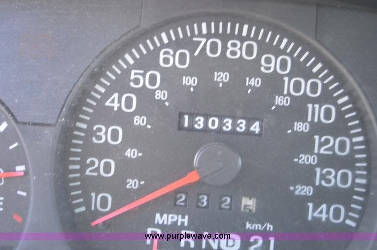 image for item I6884 2005 Ford Crown Victoria Police Interceptor