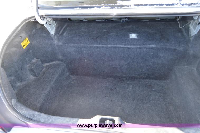 image for item I6885 2007 Ford Crown Victoria Police Interceptor