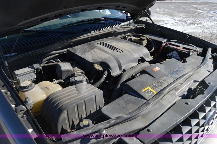 image for item I6886 2002 Ford Explorer SUV