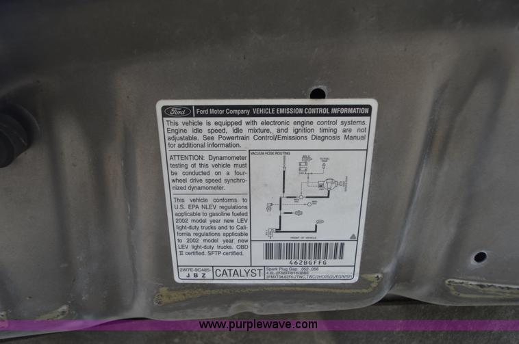 image for item I6886 2002 Ford Explorer SUV