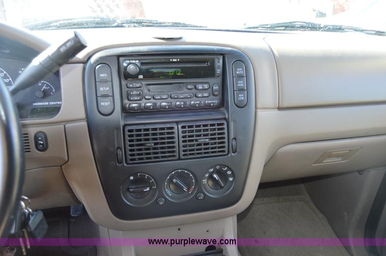 image for item I6886 2002 Ford Explorer SUV