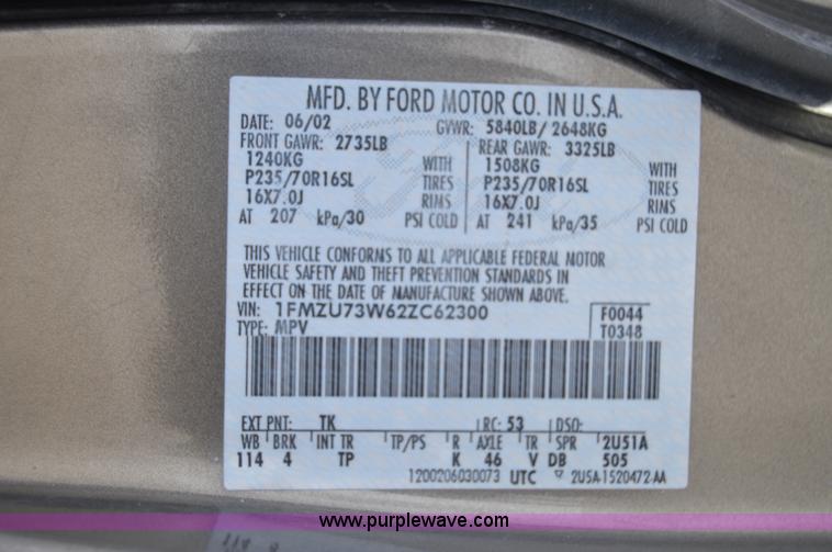 image for item I6886 2002 Ford Explorer SUV
