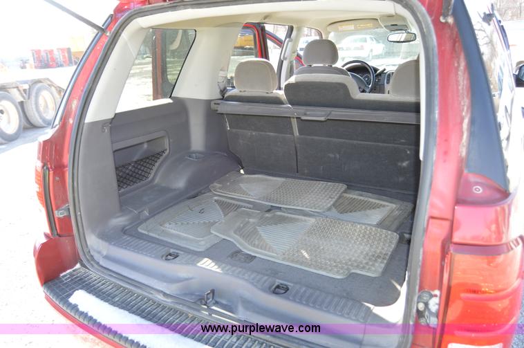 image for item I6887 2005 Ford Explorer Advance Trac RSC SUV