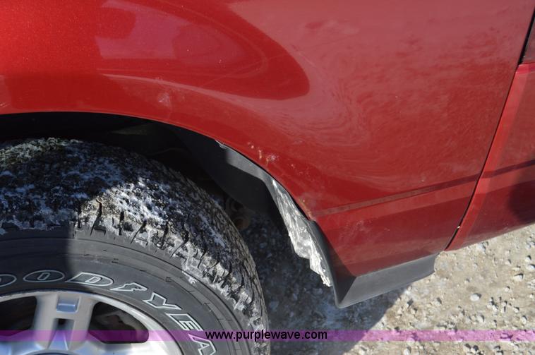 image for item I6887 2005 Ford Explorer Advance Trac RSC SUV