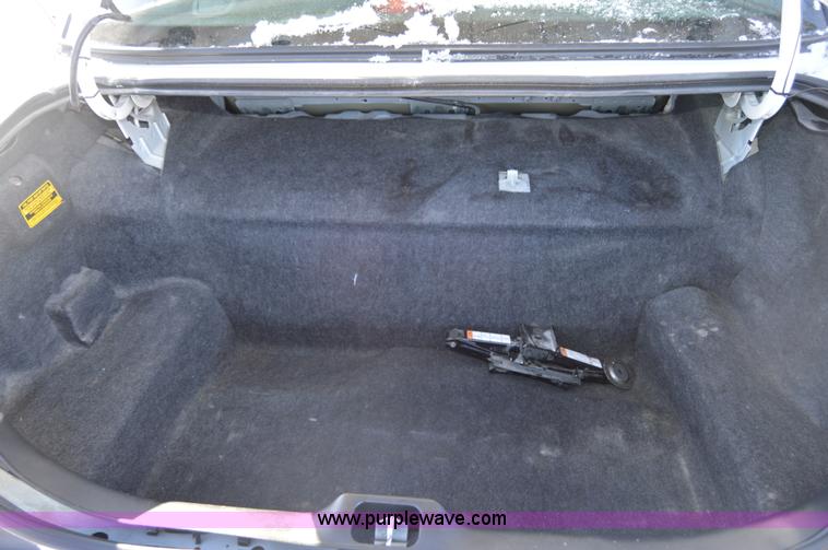 image for item I6888 2008 Ford Crown Victoria Police Interceptor