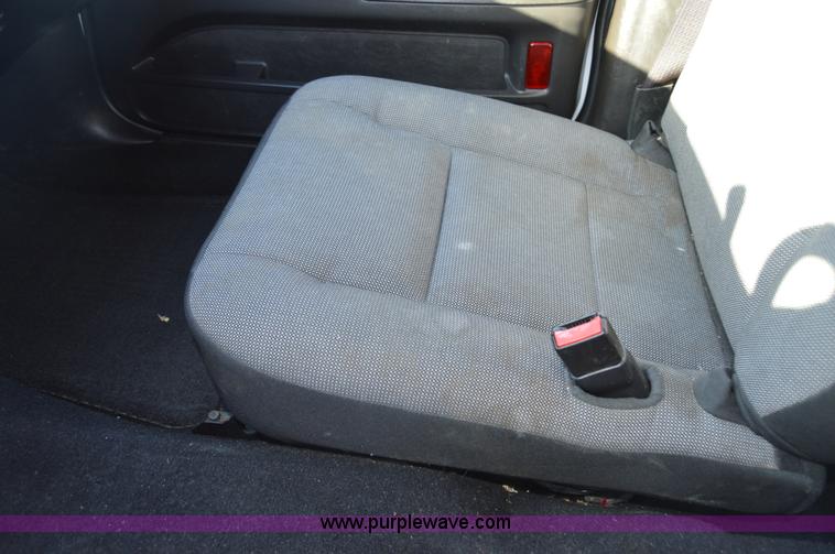 image for item I6888 2008 Ford Crown Victoria Police Interceptor