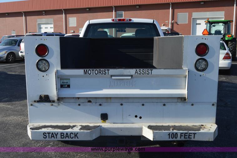 image for item I6908 2011 Chevrolet Silverado 2500HD Ext. Cab utility truck