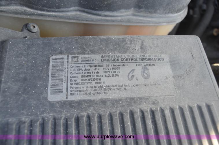 image for item I6908 2011 Chevrolet Silverado 2500HD Ext. Cab utility truck