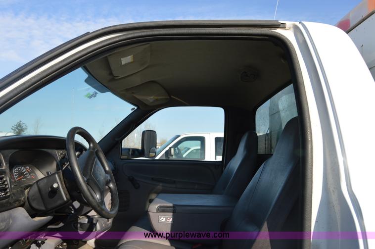 image for item I6909 2002 Dodge Ram 3500 utility truck