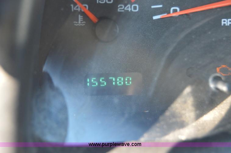 image for item I6909 2002 Dodge Ram 3500 utility truck