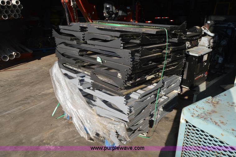 image for item I6911 (11) double sided shelving units