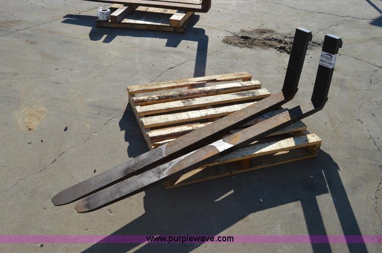 image for item I6913 6'L forks