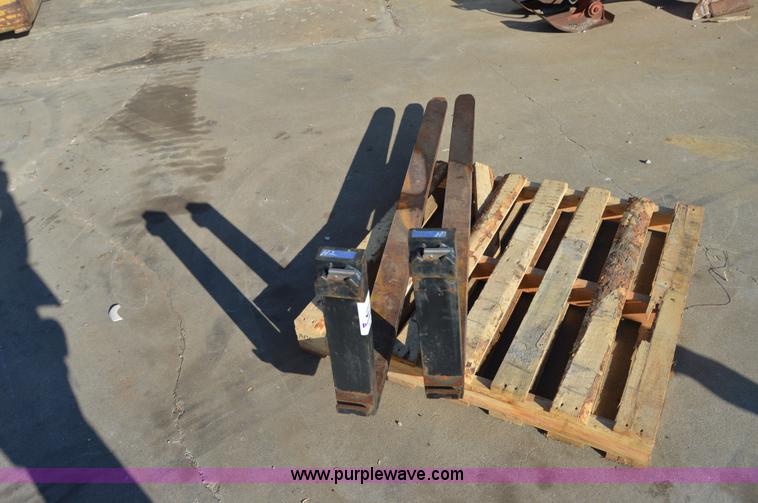 image for item I6913 6'L forks