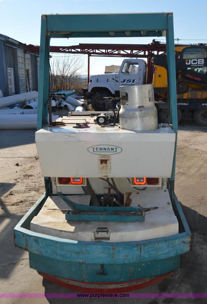 image for item I6915 Tennant 528 self-propelled sweeper
