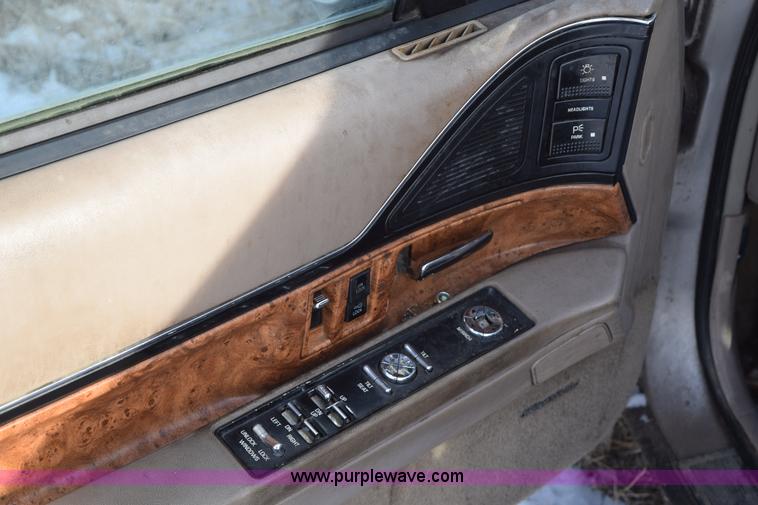 image for item I8537 1996 Buick LeSabre Custom