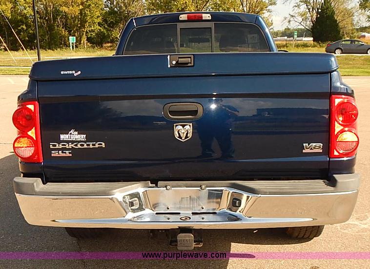 image for item J3051 2005 Dodge Dakota SLT pickup truck