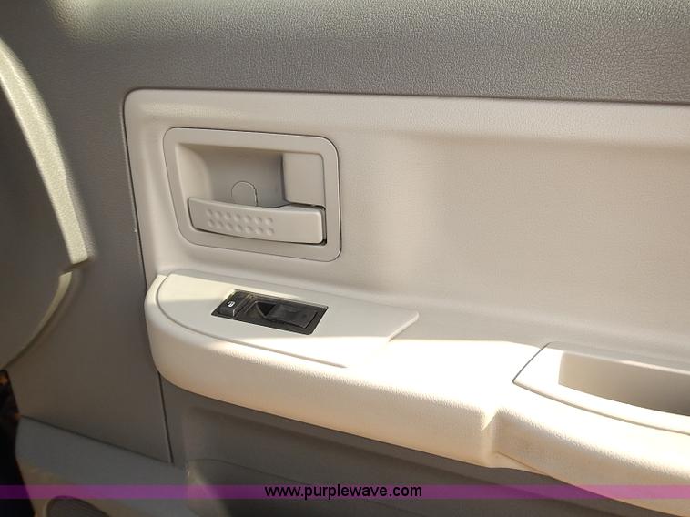 image for item J3051 2005 Dodge Dakota SLT pickup truck