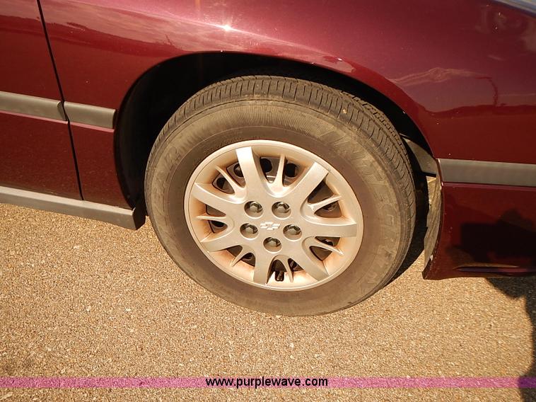 image for item J3052 2004 Chevrolet Impala