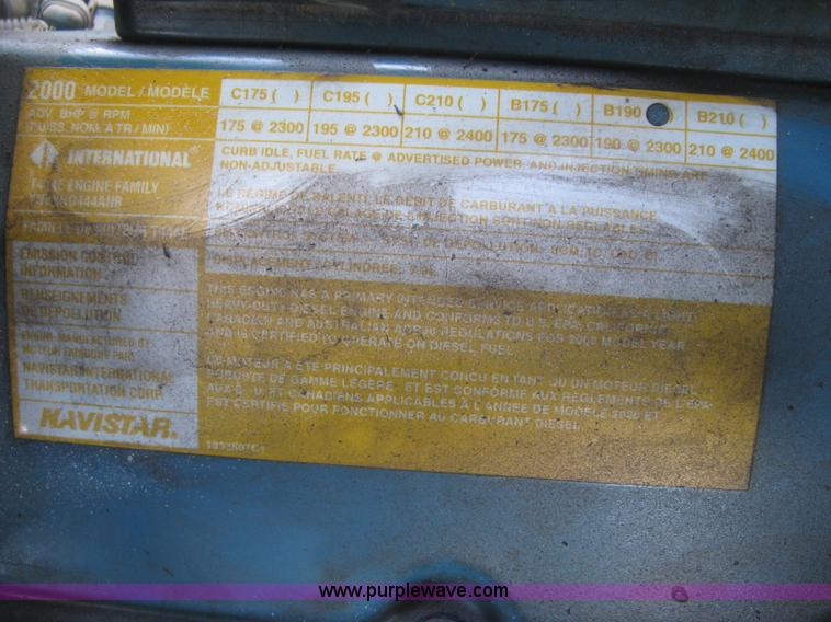 image for item K2773 2000 International 4700 flatbed truck