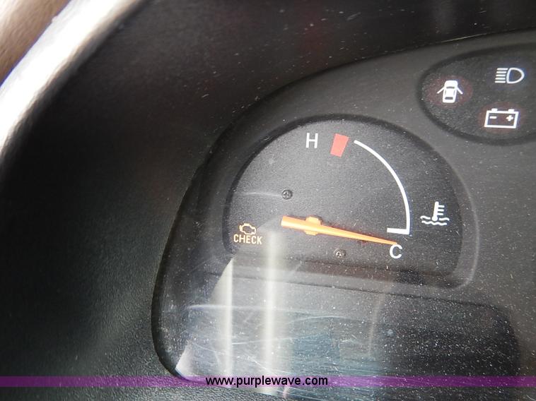 image for item K7292 2004 Toyota Tundra pickup truck