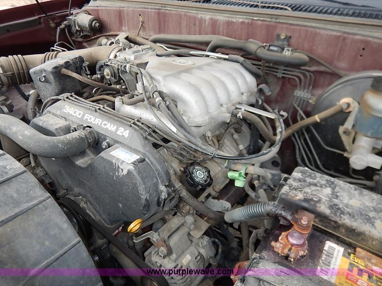 image for item K7292 2004 Toyota Tundra pickup truck