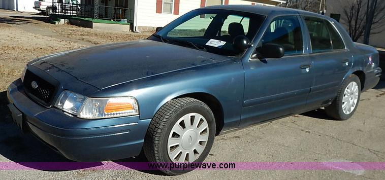 image for item K7293 2007 Ford Crown Victoria Police Interceptor