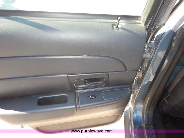 image for item K7293 2007 Ford Crown Victoria Police Interceptor