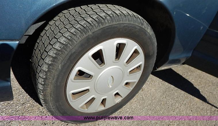 image for item K7293 2007 Ford Crown Victoria Police Interceptor