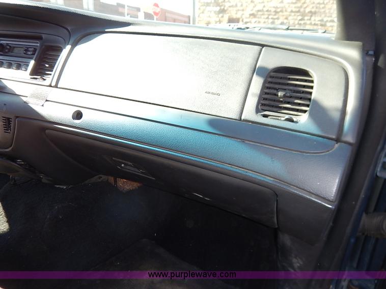 image for item K7293 2007 Ford Crown Victoria Police Interceptor