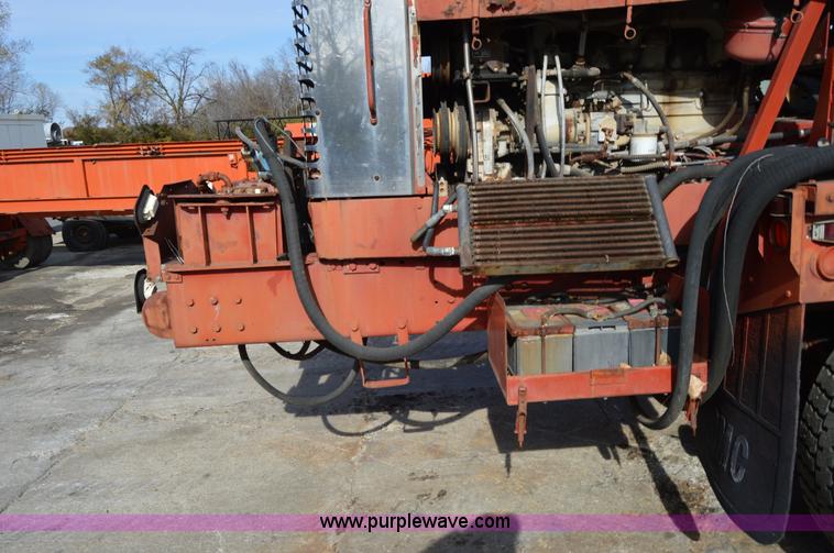 image for item Z9013 1978 Oshkosh B2344-6 proto type tire grinder truck