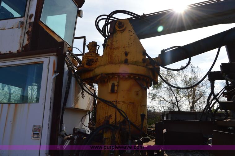 image for item Z9013 1978 Oshkosh B2344-6 proto type tire grinder truck