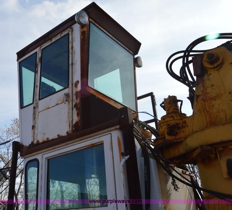 image for item Z9013 1978 Oshkosh B2344-6 proto type tire grinder truck