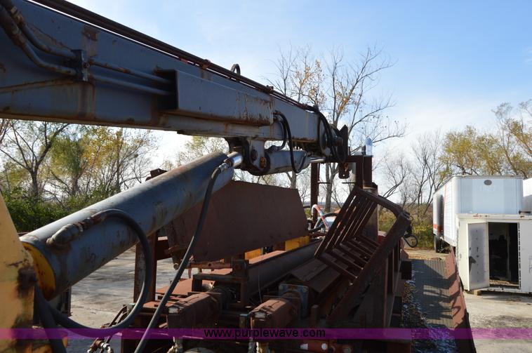 image for item Z9013 1978 Oshkosh B2344-6 proto type tire grinder truck