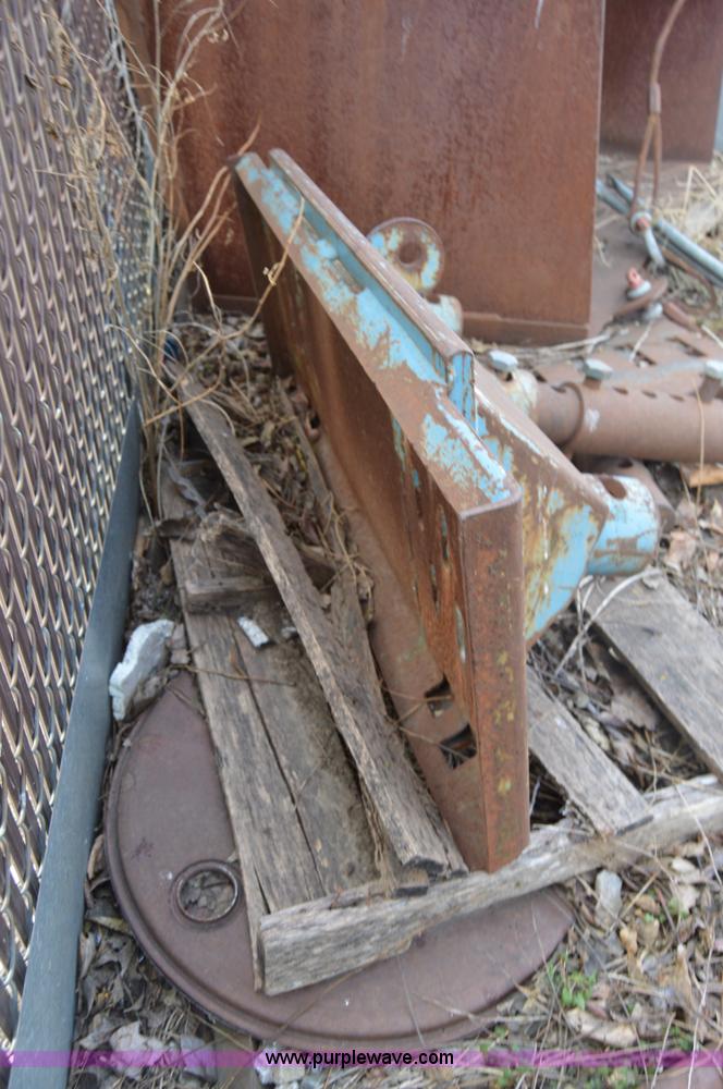 image for item Z9269 Skid steer tile scraper