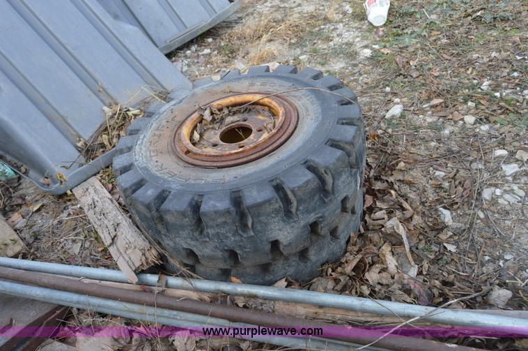 image for item Z9270 (4) solid rubber tires and wheels