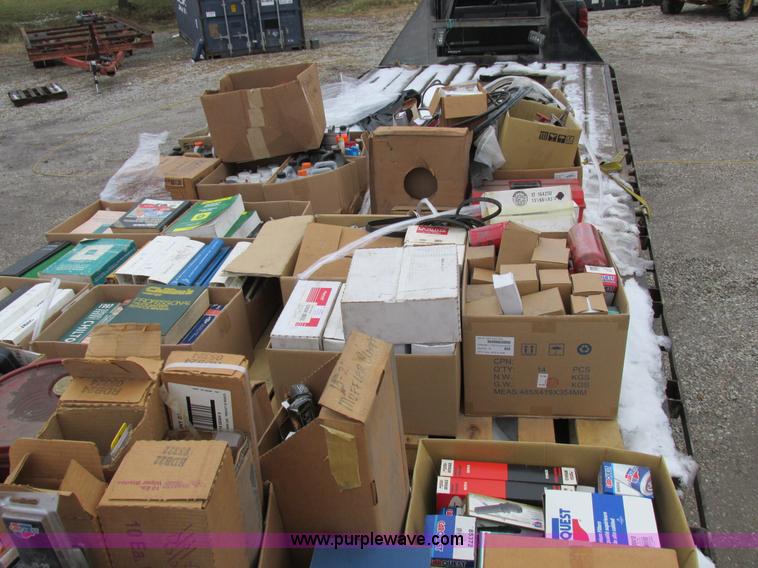 image for item Z9627 Assorted automotive parts