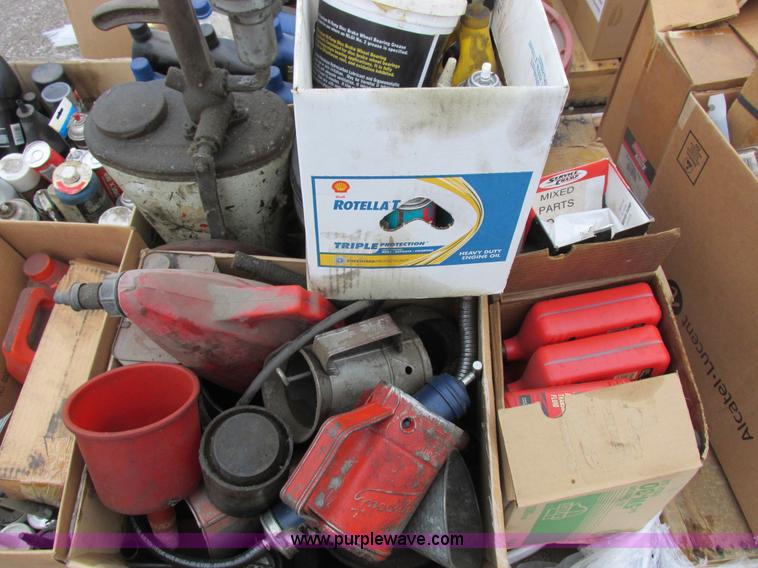 image for item Z9627 Assorted automotive parts