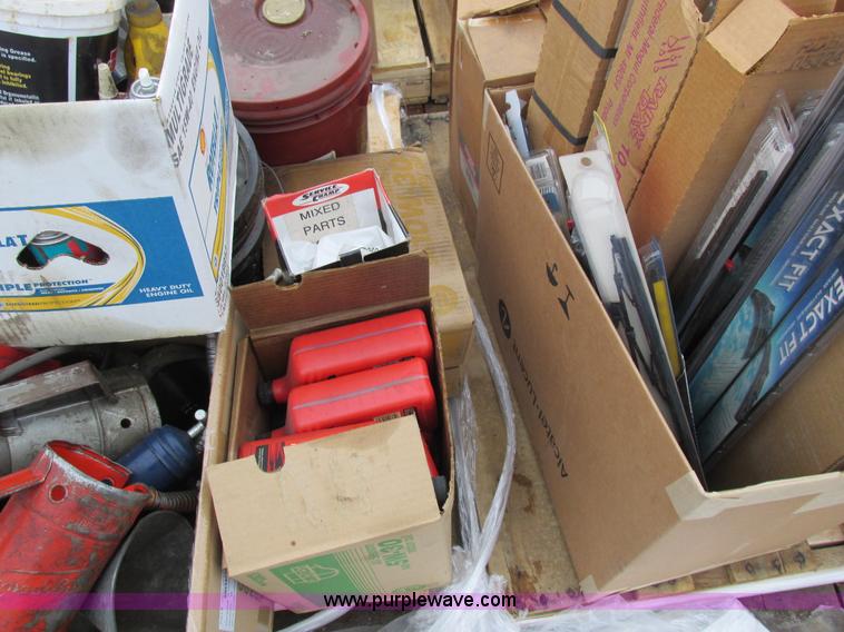 image for item Z9627 Assorted automotive parts