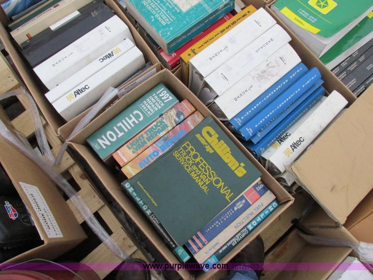 image for item Z9627 Assorted automotive parts